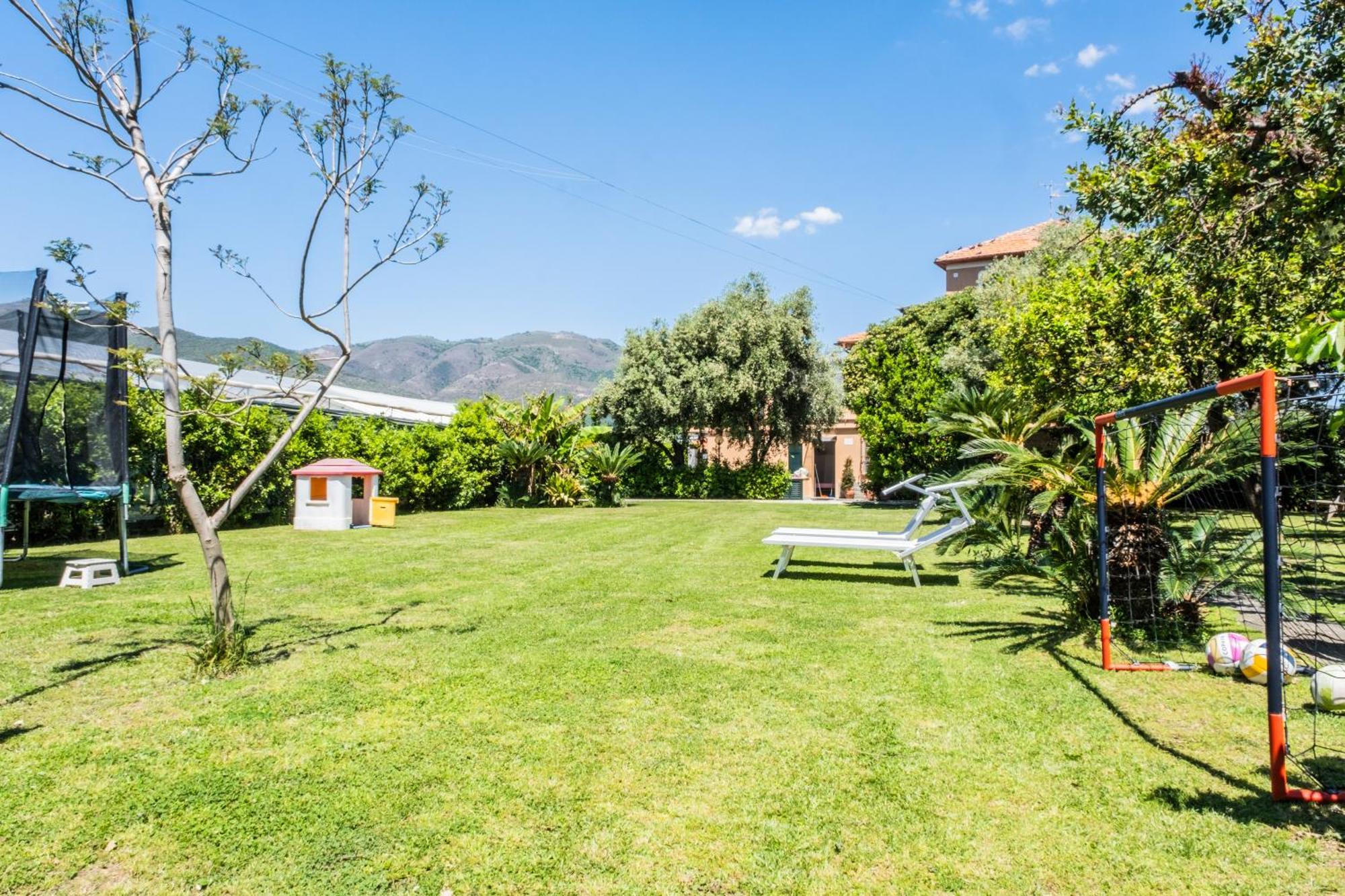 Agriturismo Giorgi Appartamenti In Riviera Ligure アルベンガ エクステリア 写真