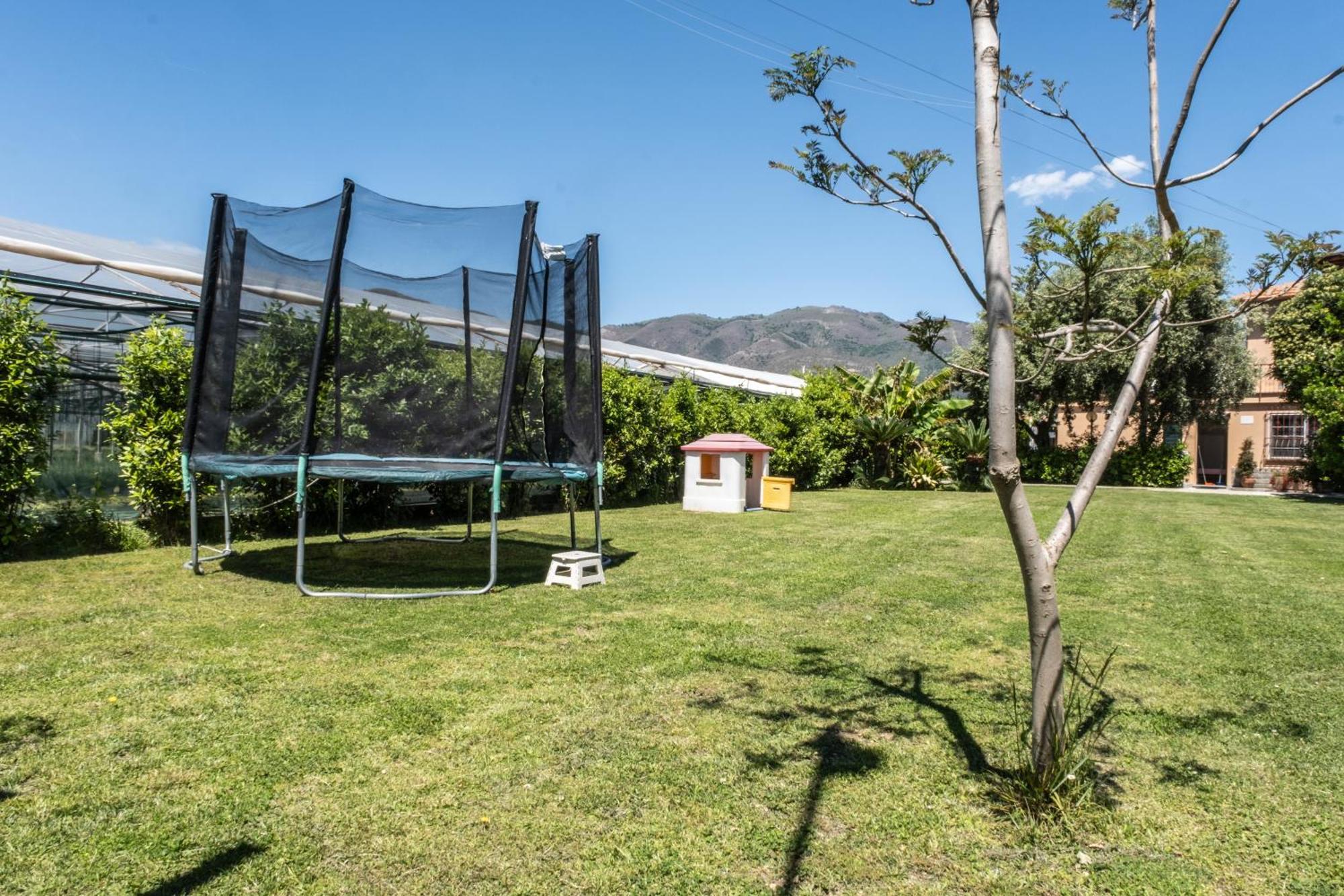 Agriturismo Giorgi Appartamenti In Riviera Ligure アルベンガ エクステリア 写真