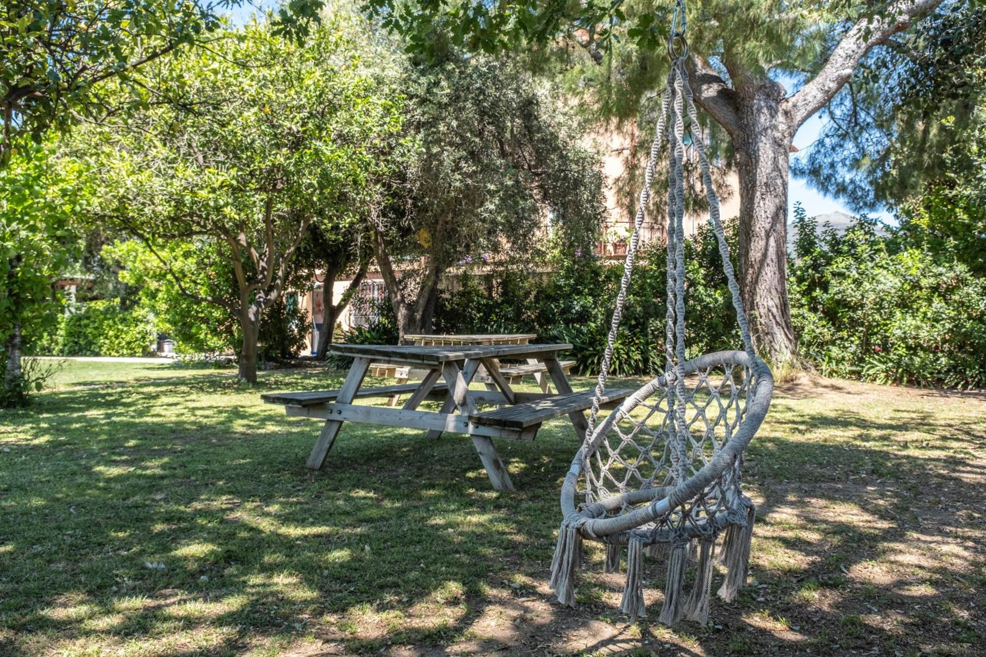 Agriturismo Giorgi Appartamenti In Riviera Ligure アルベンガ エクステリア 写真