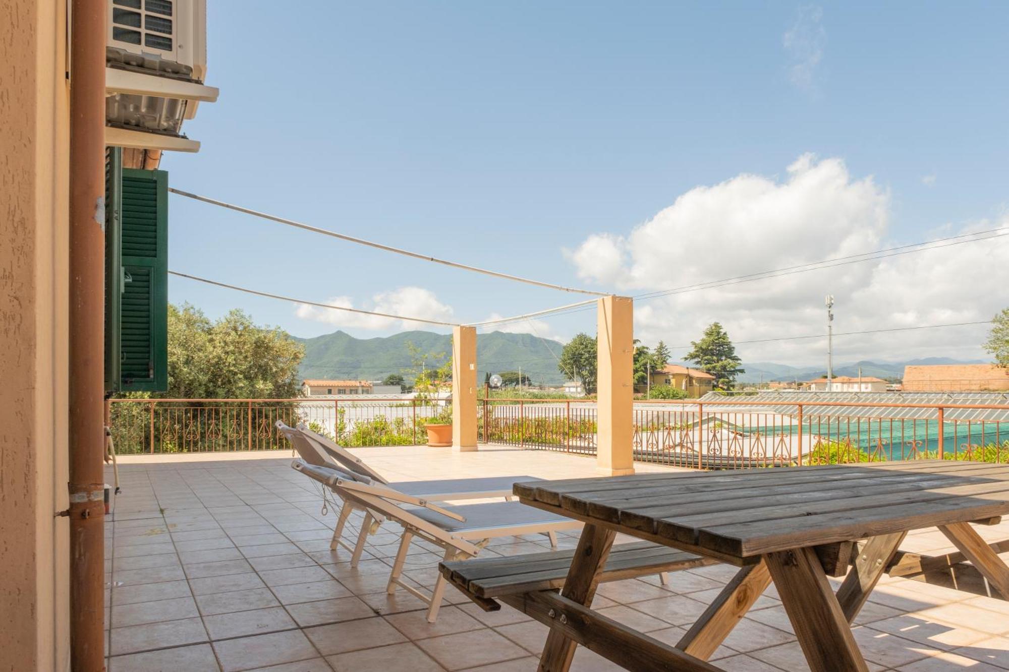 Agriturismo Giorgi Appartamenti In Riviera Ligure アルベンガ エクステリア 写真